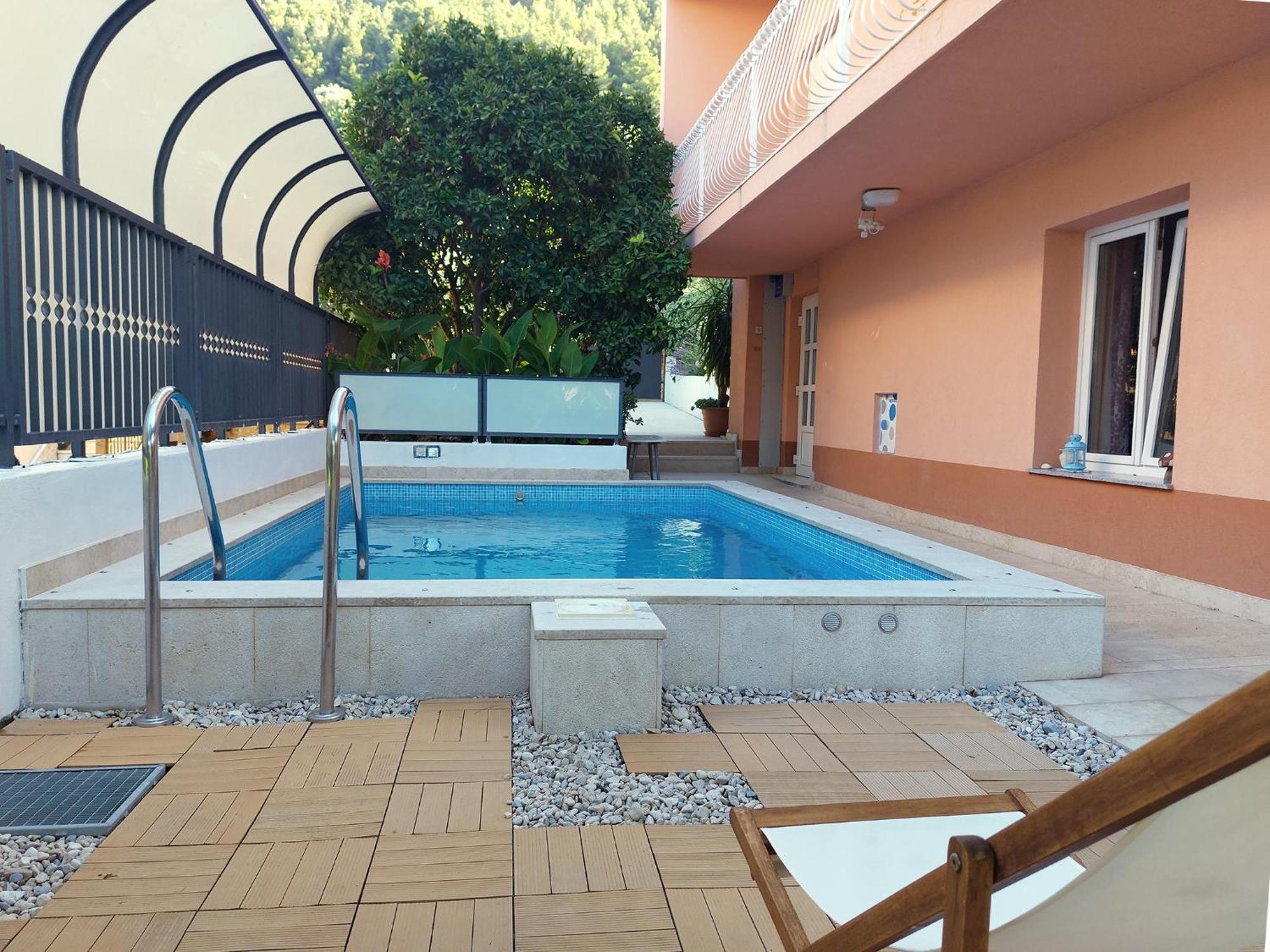 Poolside Paradise - A Hidden Gem In Split Exteriör bild